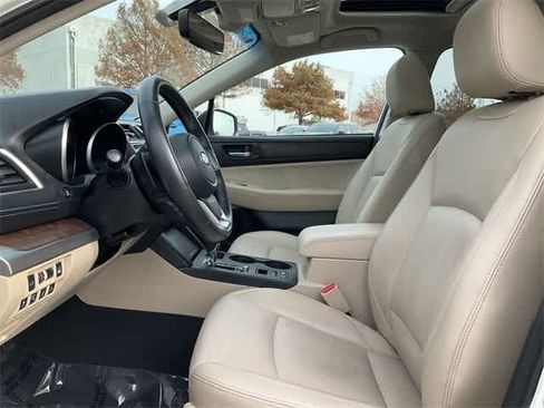 Used 2018 Subaru Outback 2.5i Limited image 13