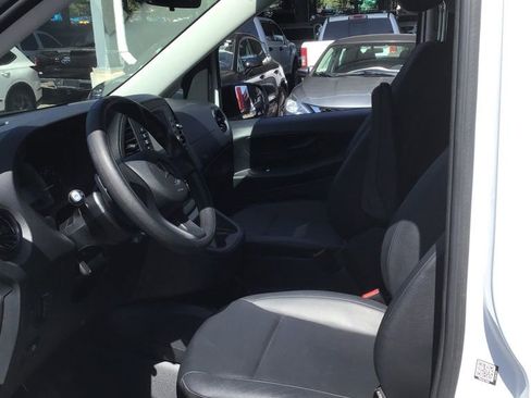 Used 2021 Mercedes-Benz Metris image 6