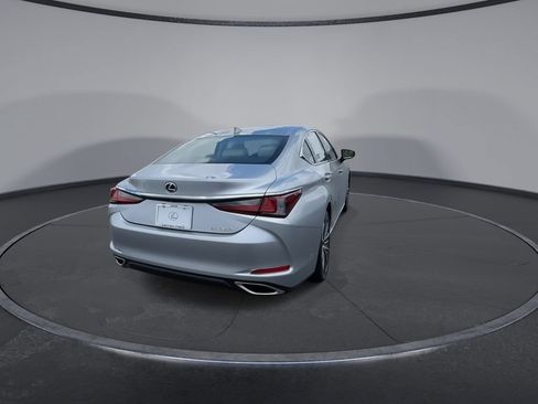 Used 2024 Lexus ES 350 w/ Premium Package FWD image 8