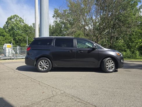 Used 2020 Kia Sedona EX FWD image 15