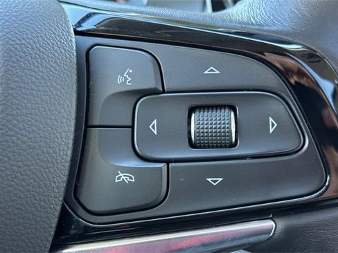 Used 2023 Buick Enclave Avenir w/ Avenir Technology Package image 40