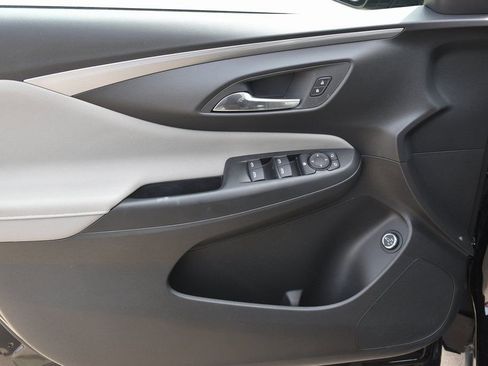 New 2025 Buick Envista Avenir image 12