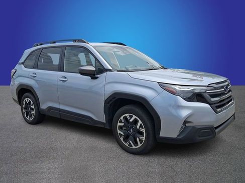 Used 2025 Subaru Forester Premium AWD/4WD image 3