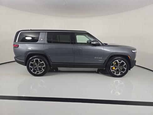 Used 2024 Rivian R1S Adventure AWD/4WD image 6