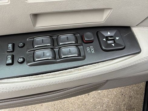 Used 1997 Cadillac Seville SLS w/ Leather/Lumbar Pkg image 14