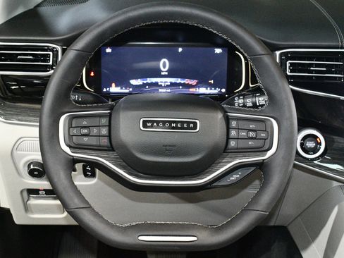 Used 2022 Jeep Wagoneer Series III w/ Premium Group I image 27