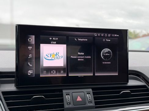 Used 2021 Audi Q5 e Premium Plus w/ Premium Plus Package image 10