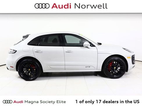 Used 2022 Porsche Macan GTS AWD/4WD image 18