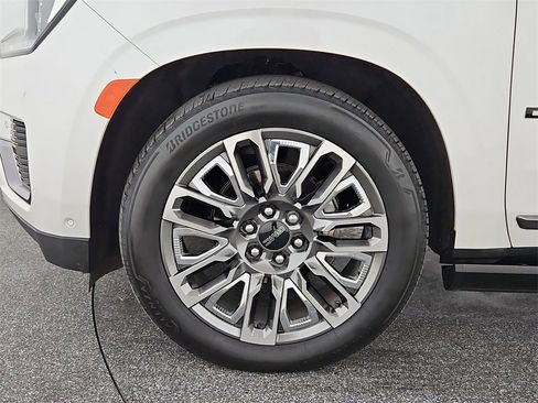 Used 2024 GMC Yukon XL Denali Ultimate image 40