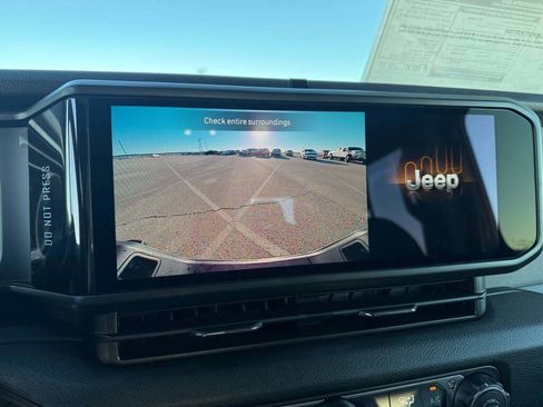 New 2026 Jeep Gladiator Sport image 29