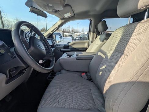 Used 2016 Ford F150 XLT image 14