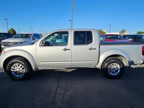 Used 2015 Nissan Frontier SV AWD/4WD image 9