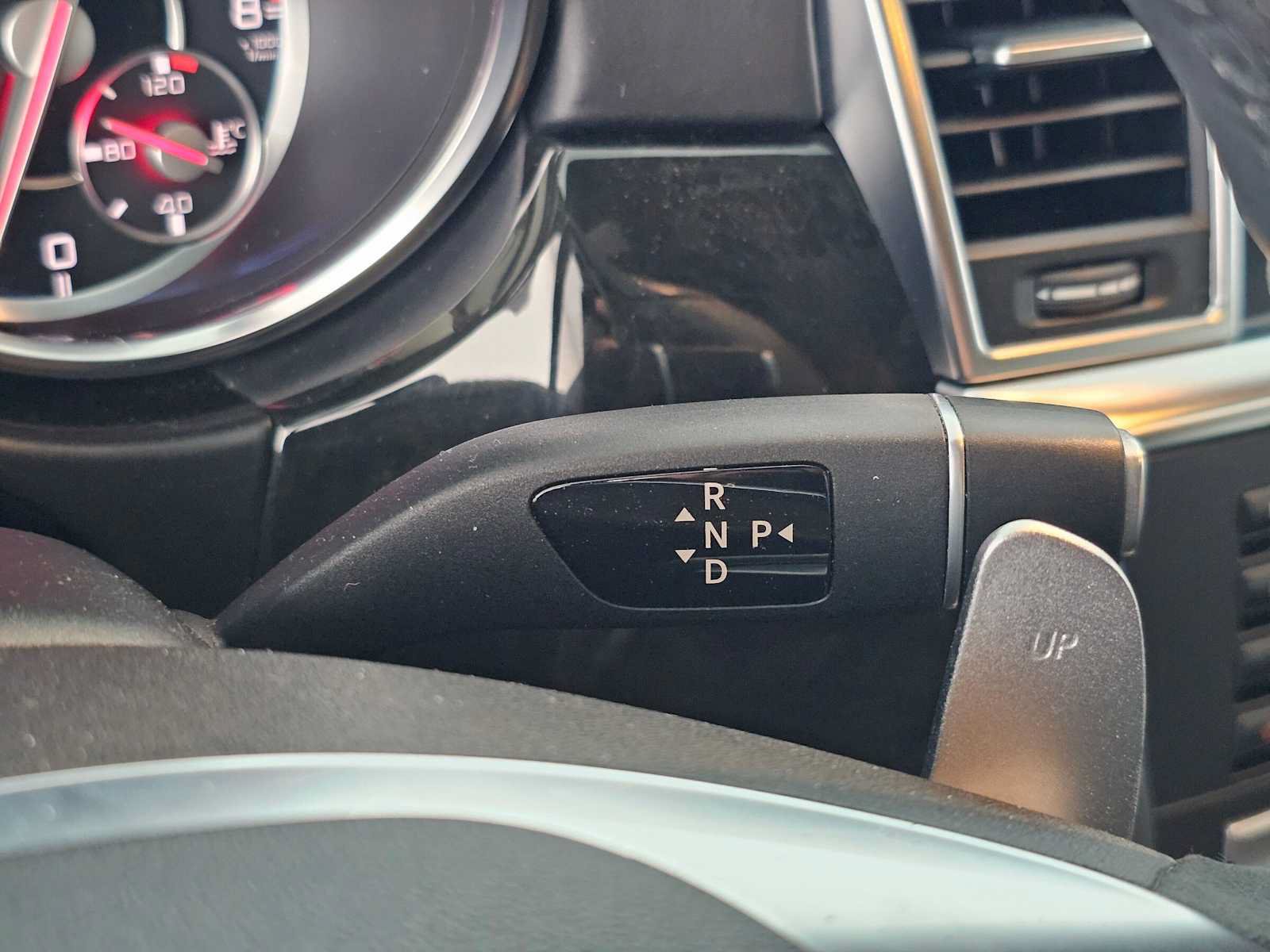 Used 2015 Mercedes-Benz GL 63 AMG 4MATIC image 34