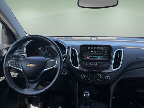 Used 2018 Chevrolet Equinox Premier AWD/4WD image 9