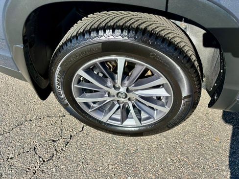 Used 2019 Toyota Highlander XLE image 35