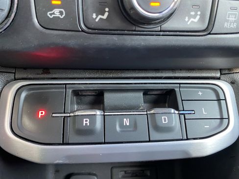 Used 2021 GMC Acadia SLE w/ Driver Convenience Package image 22