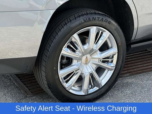 Used 2023 Chevrolet Tahoe High Country w/ Premium Package AWD/4WD image 31