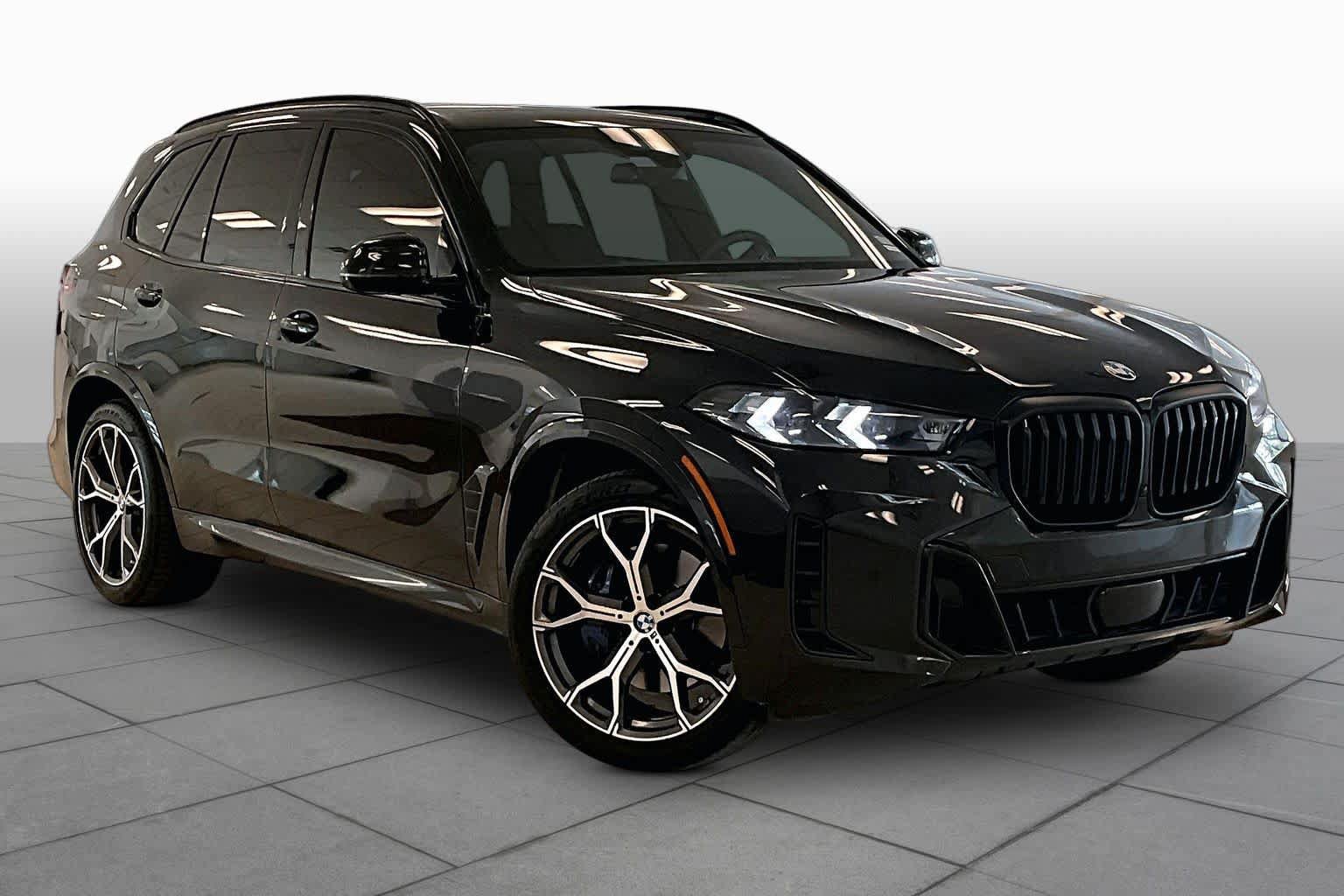 Used 2024 BMW X5 sDrive40i w/ M Sport Package RWD image 2