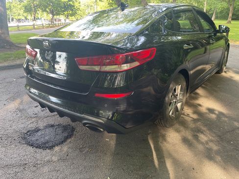 Used 2020 Kia Optima LX FWD image 25