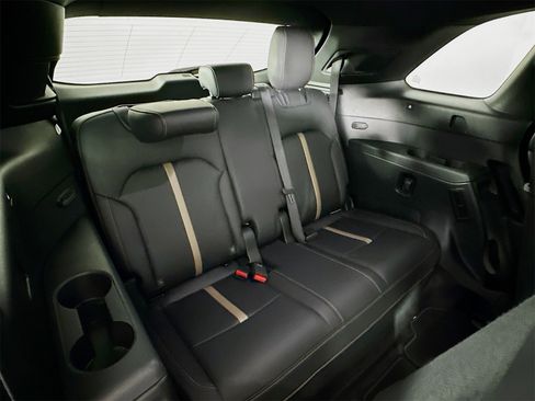 Used 2024 MAZDA CX-90 Plug-In Hybrid w/ Premium Plus image 29