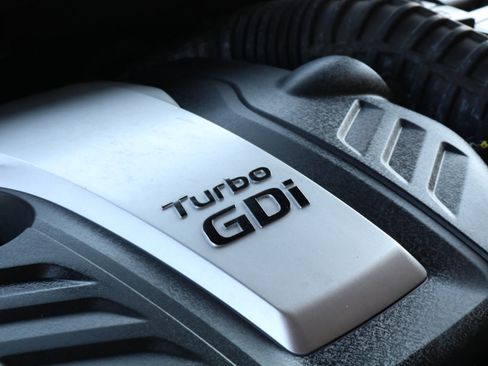 Used 2016 Hyundai Veloster Turbo image 46