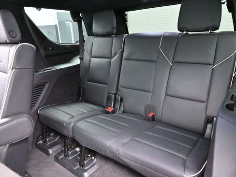 Used 2023 Cadillac Escalade Sport AWD/4WD image 35