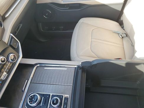 Used 2024 Ford Expedition Max Limited image 25