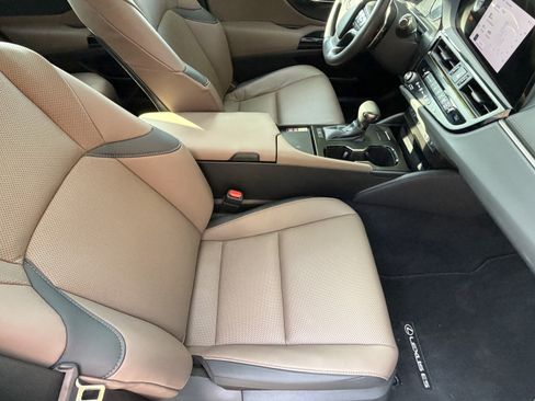 Certified 2023 Lexus ES 250 w/ Premium Package AWD/4WD image 43