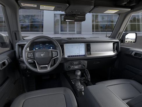 New 2026 Ford Bronco Outer Banks w/ Sasquatch Package image 9