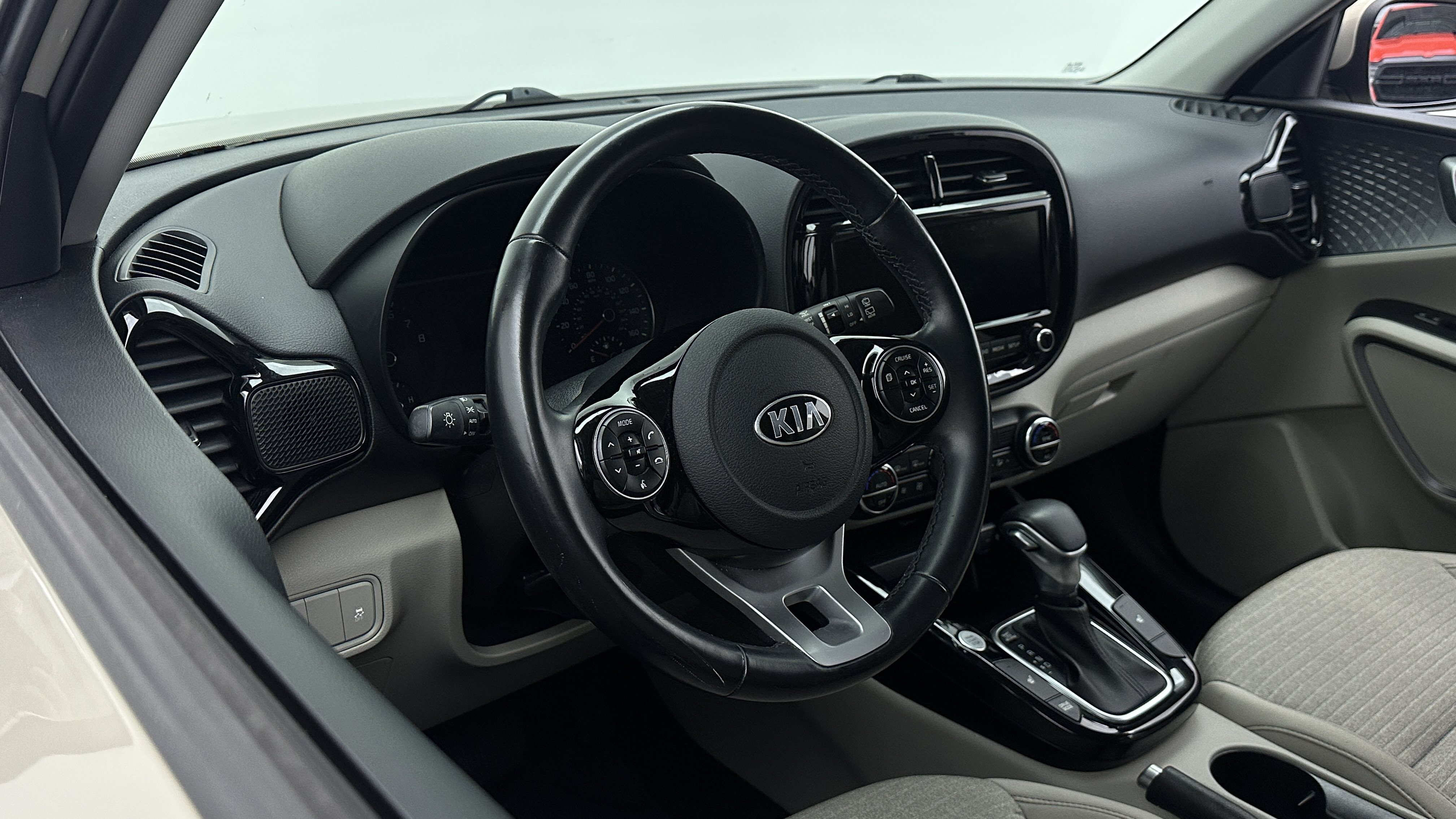 Used 2020 Kia Soul EX FWD image 8