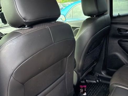 Used 2020 Buick Encore Preferred AWD/4WD image 21
