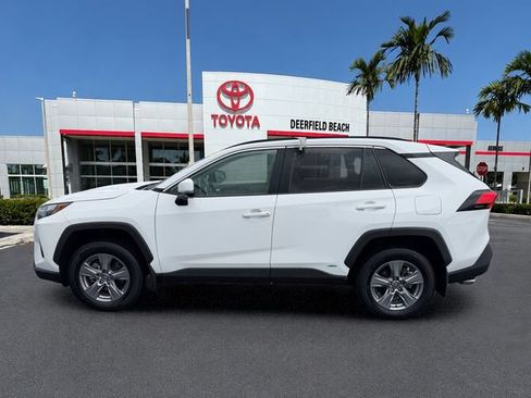 Certified 2024 Toyota RAV4 XLE w/ Convenience Package AWD/4WD image 4