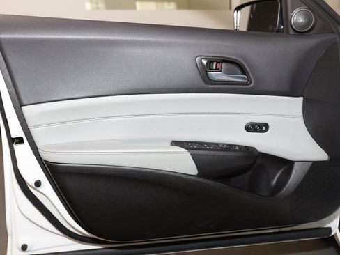 Used 2021 Acura ILX w/ Premium Package image 22