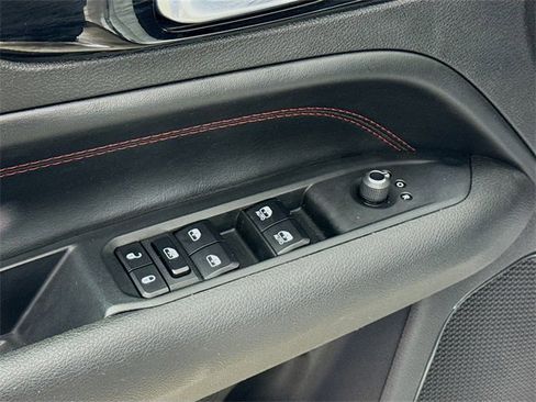 Used 2024 Jeep Compass Trailhawk image 18