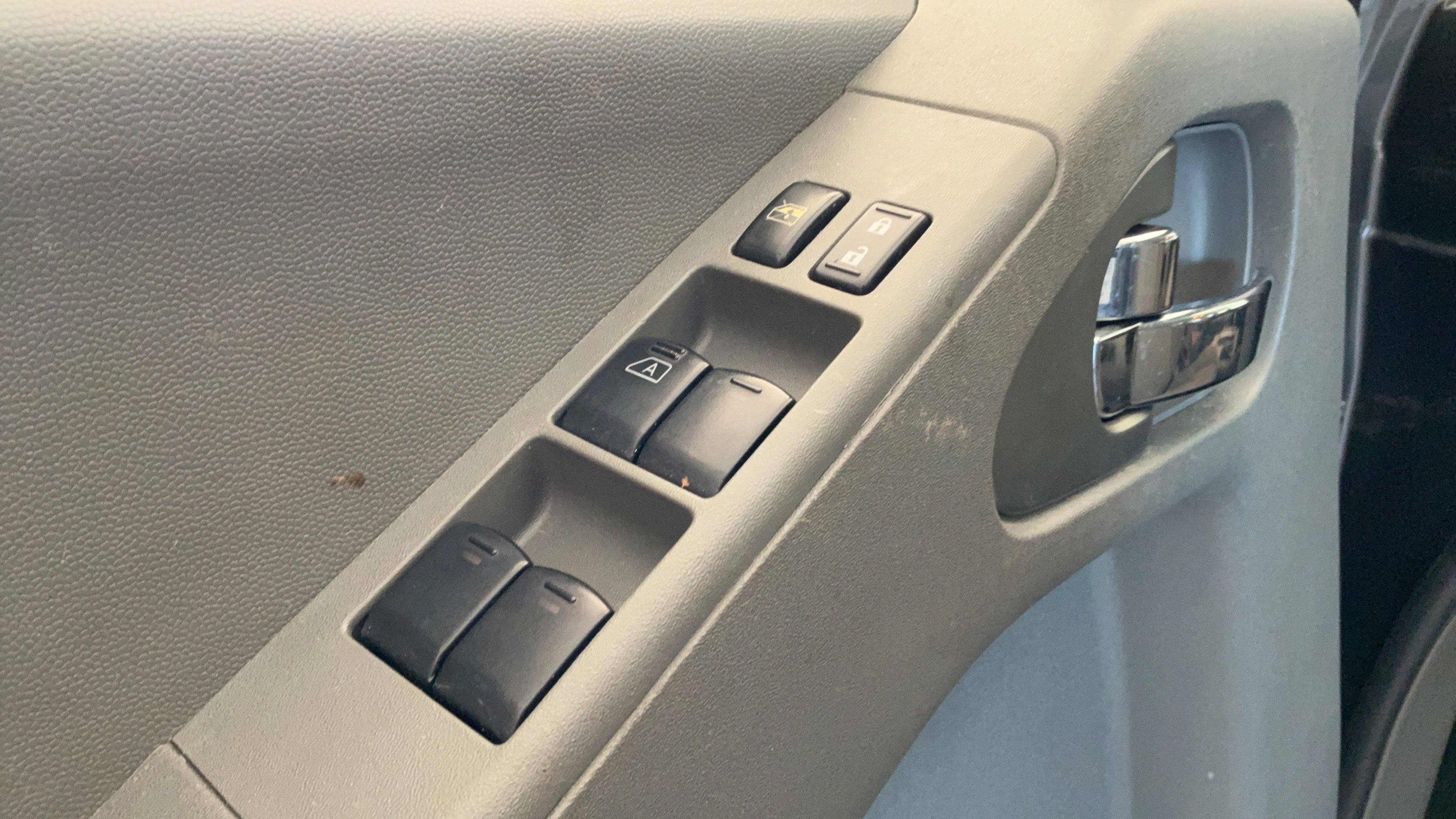 Used 2019 Nissan Frontier SV RWD image 23