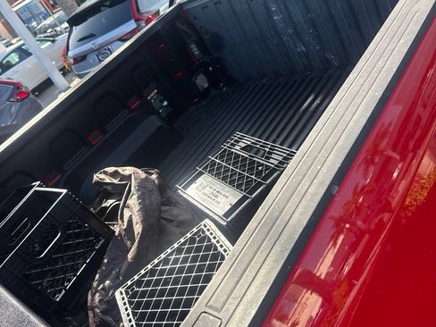 Used 2022 Chevrolet Silverado 1500 Custom RWD image 4