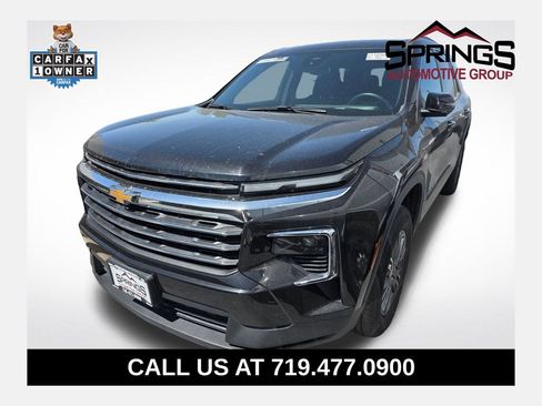 Used 2024 Chevrolet Traverse LT AWD/4WD image 1