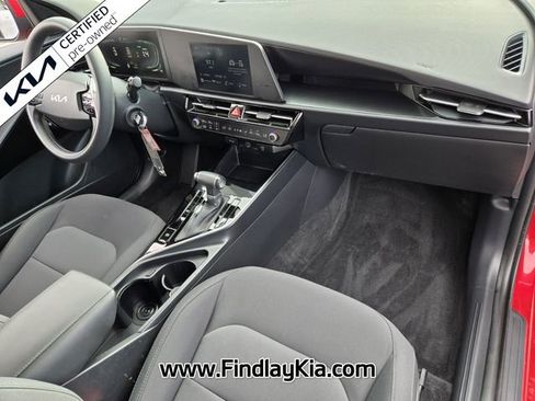 Certified 2024 Kia Niro LX image 19