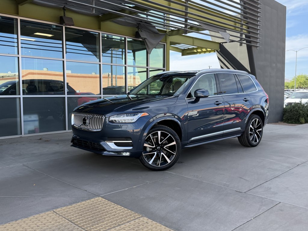 Used 2023 Volvo XC90 B6 Plus AWD/4WD image 1