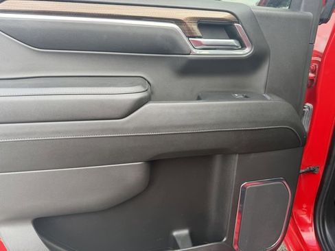 Used 2024 Chevrolet Silverado 1500 LT Trail Boss image 9