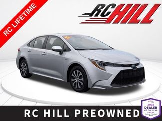 Used 2021 Toyota Corolla LE FWD video 1