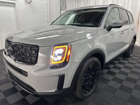 Used 2021 Kia Telluride EX w/ EX Premium Package image 4
