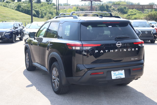 Used 2024 Nissan Pathfinder SV AWD/4WD image 7