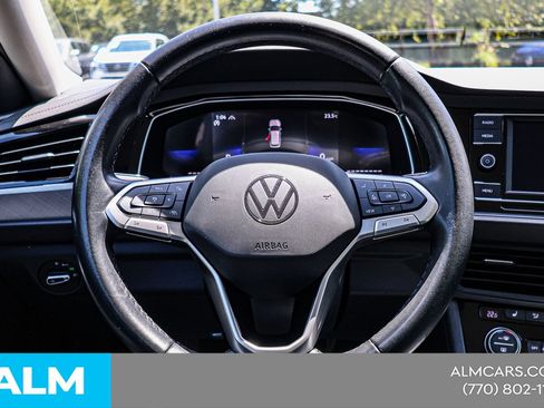 Used 2024 Volkswagen Jetta SE FWD image 23