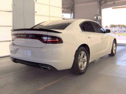 Used 2022 Dodge Charger SXT w/ Leather Interior Group RWD image 4