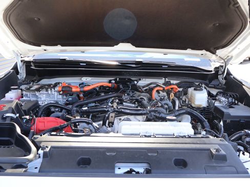 Used 2025 Toyota Tacoma TRD Pro AWD/4WD image 31
