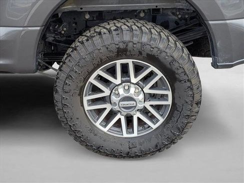 Used 2019 Ford F350 Lariat w/ Lariat Ultimate Package image 13