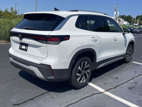 New 2026 Volkswagen Tiguan S FWD image 7