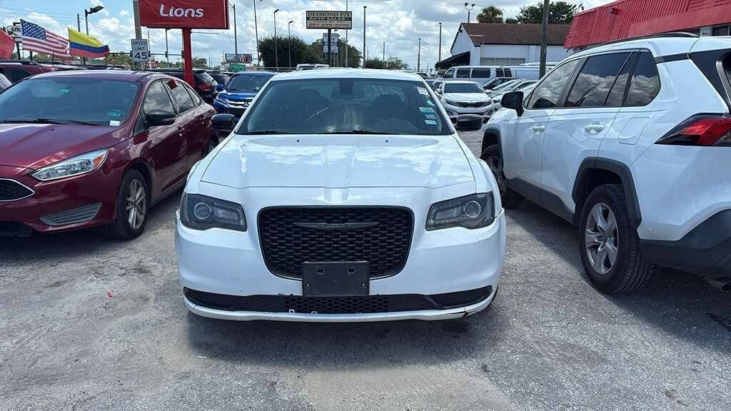 Used 2022 Chrysler 300 Touring w/ Sport Appearance Package RWD image 1