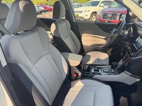 Used 2023 Subaru Forester image 18